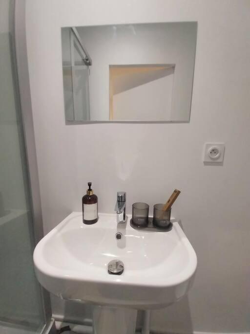 Appartement Place Des Terreaux Лион Екстериор снимка