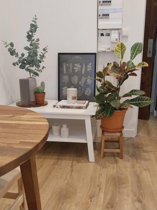 Appartement Place Des Terreaux Лион Екстериор снимка